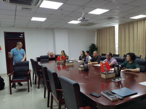 德国牙科技术协会投资公司中国区执行董事孙志成到校商谈办学合作